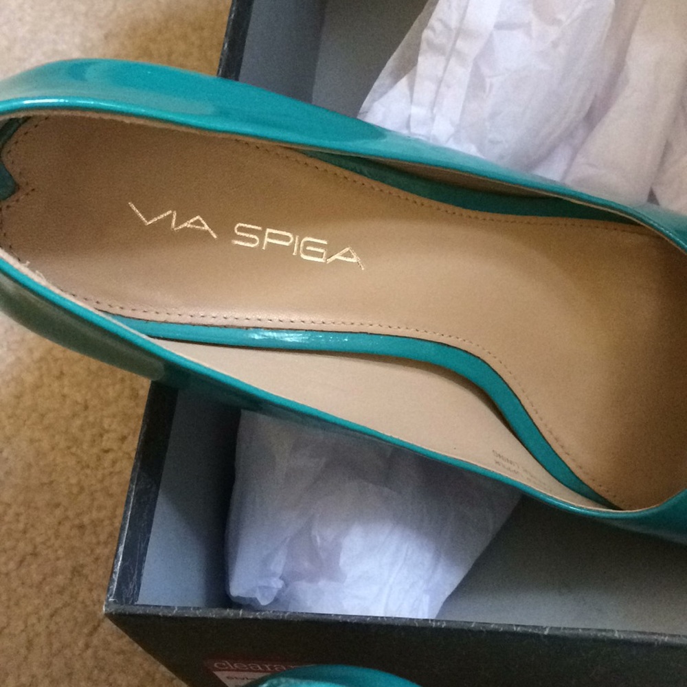 Via Spaga V-Alexis Turquoise Platform Heels - Picture 8 of 8